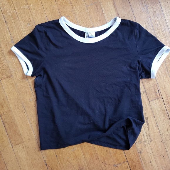 H&M Basics Tshirt - Picture 3 of 4